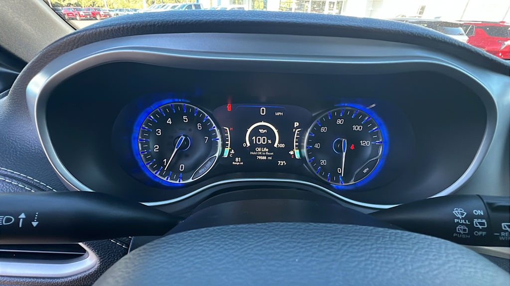 Thumbnail: 2021 Chrysler Pacifica - 16