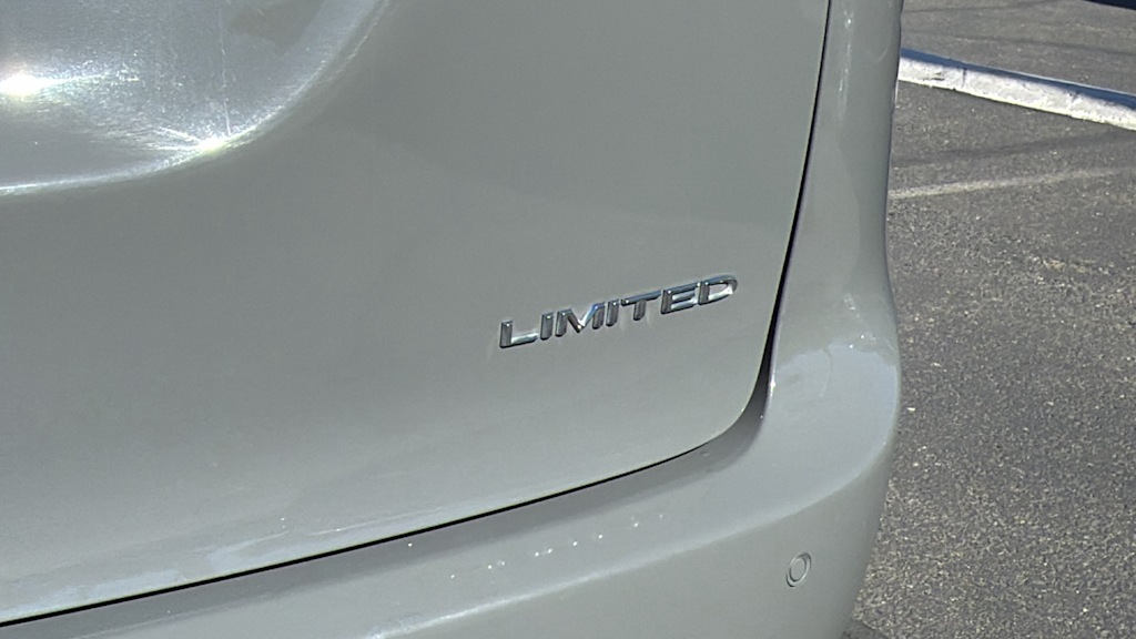 Thumbnail: 2022 Chrysler Pacifica - 30