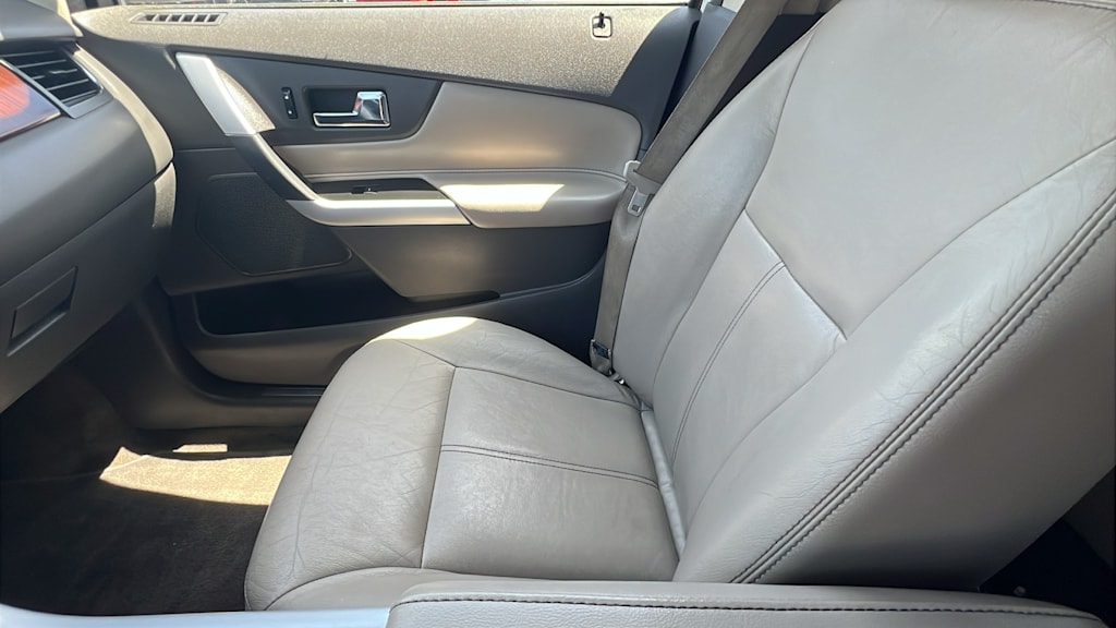 2014 Ford Edge Limited 11