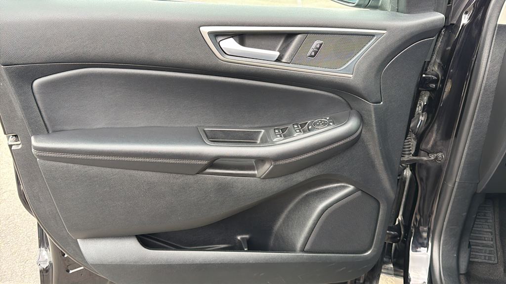 Thumbnail: 2024 Ford Edge - 29