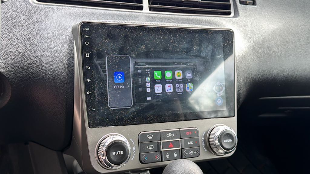 Thumbnail: 2011 Chevrolet Camaro - 10