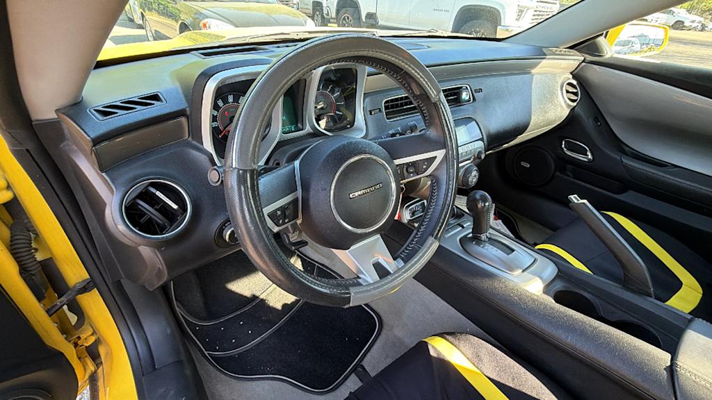 Thumbnail: 2011 Chevrolet Camaro - 2