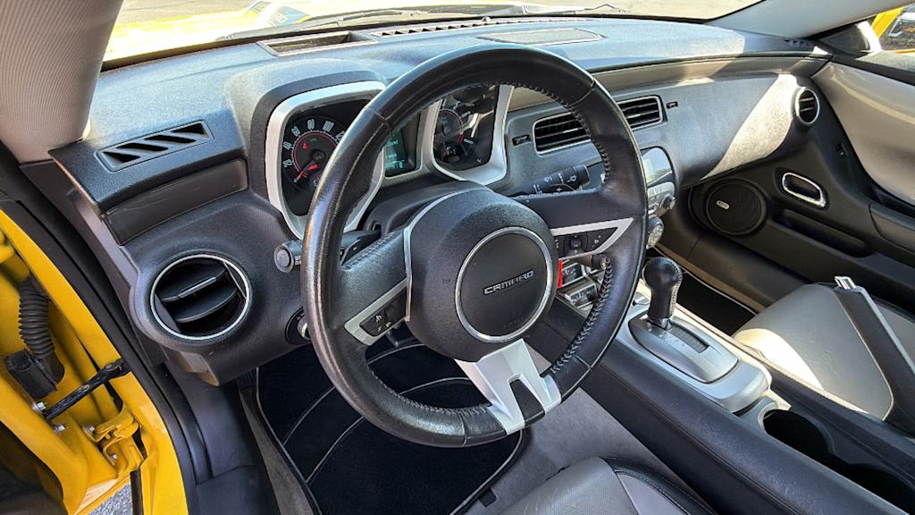 Thumbnail: 2011 Chevrolet Camaro - 2