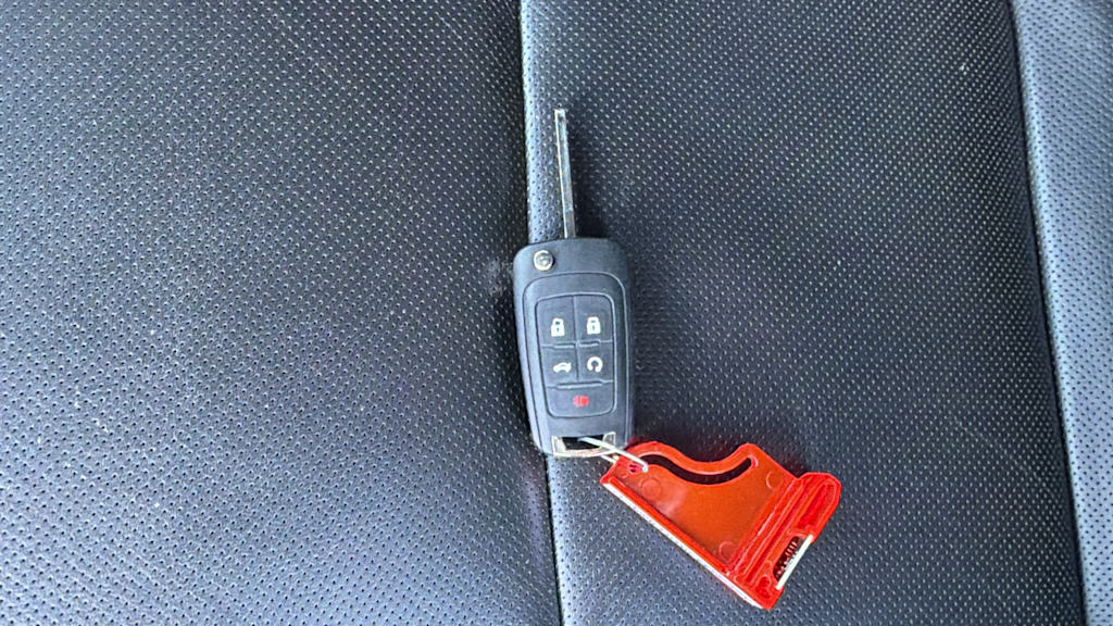 Thumbnail: 2010 Chevrolet Camaro - 12