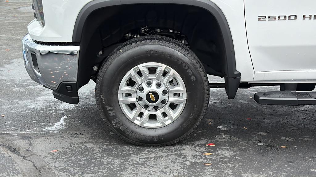 Thumbnail: 2026 Chevrolet Silverado 2500 - 8