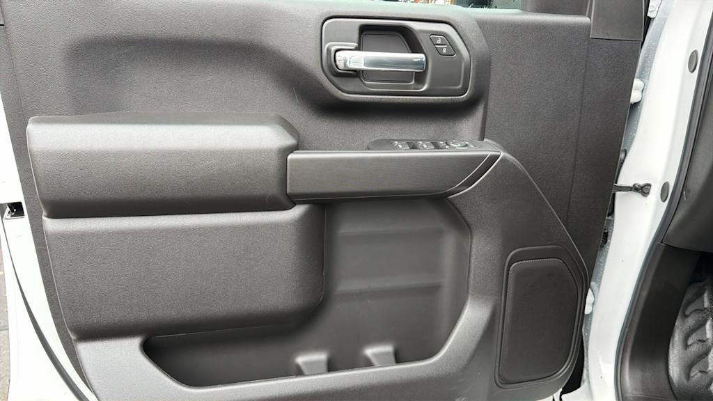 Thumbnail: 2026 Chevrolet Silverado 2500 - 29