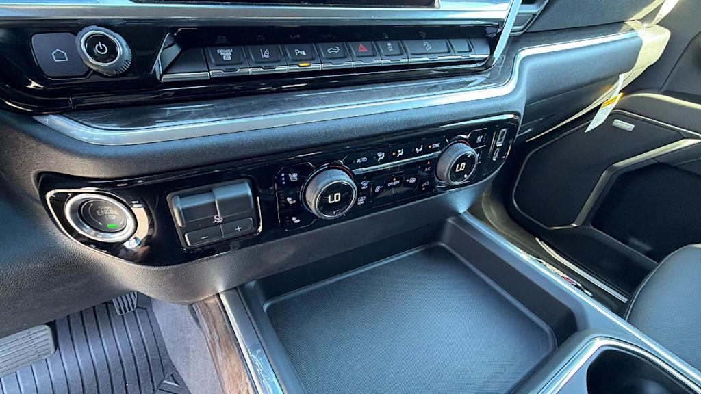 Thumbnail: 2026 Chevrolet Silverado 2500 - 22