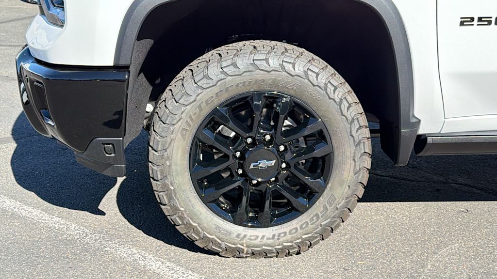 Thumbnail: 2026 Chevrolet Silverado 2500 - 8