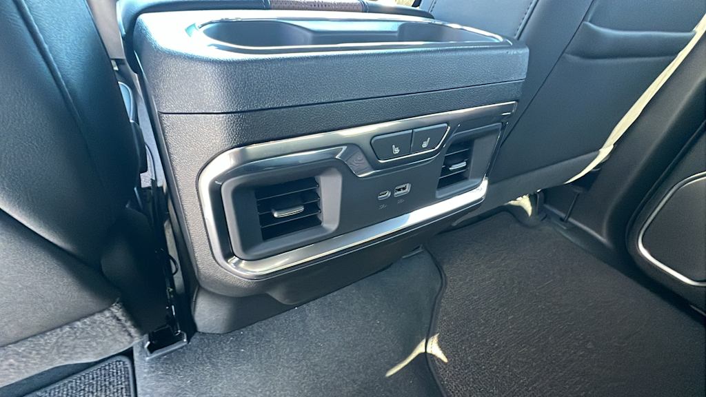 2025 Chevrolet Silverado 2500 High Country 29