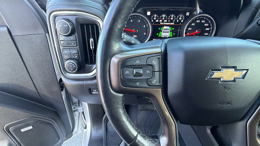 Thumbnail: 2022 Chevrolet Silverado 3500 - 11