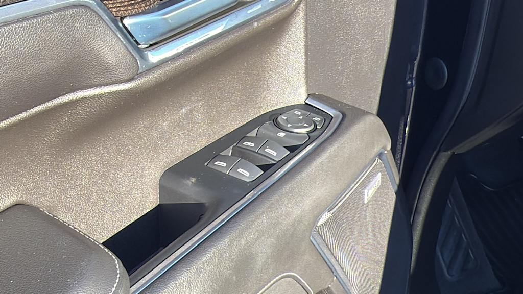 Thumbnail: 2022 Chevrolet Silverado 1500 - 27