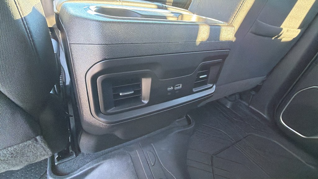 Thumbnail: 2022 Chevrolet Silverado 1500 - 29