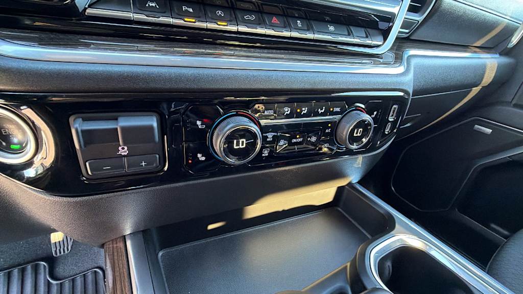 Thumbnail: 2022 Chevrolet Silverado 1500 - 22