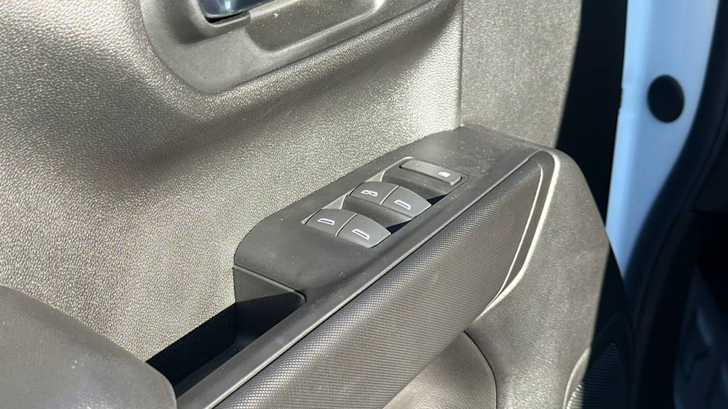 Thumbnail: 2026 Chevrolet Silverado 1500 - 27