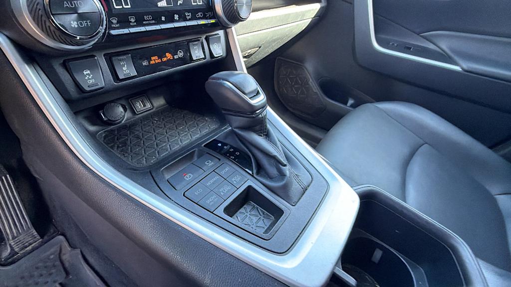 Thumbnail: 2025 Toyota RAV4 - 14