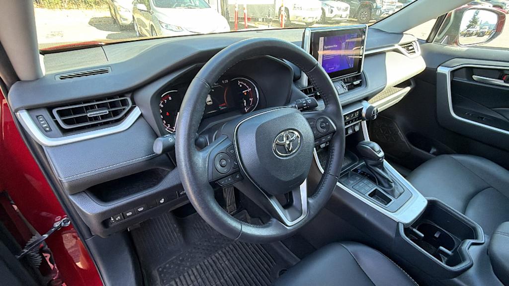 Thumbnail: 2025 Toyota RAV4 - 2