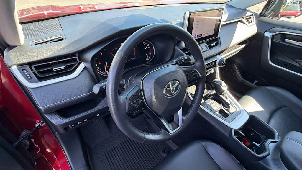 Thumbnail: 2025 Toyota RAV4 - 2