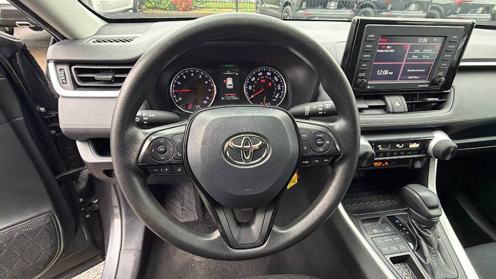 Thumbnail: 2021 Toyota RAV4 - 9