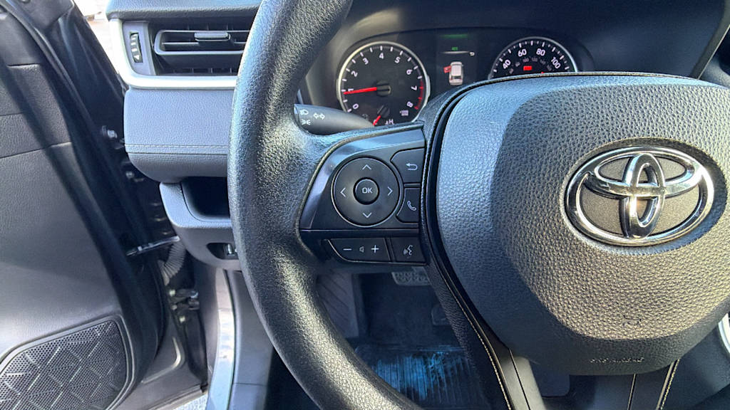 Thumbnail: 2021 Toyota RAV4 - 26