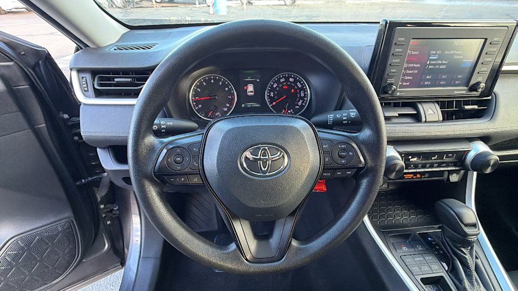 Thumbnail: 2021 Toyota RAV4 - 9