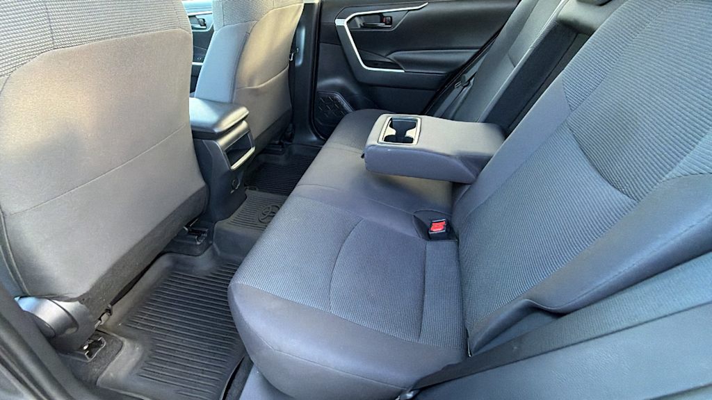 Thumbnail: 2021 Toyota RAV4 - 12