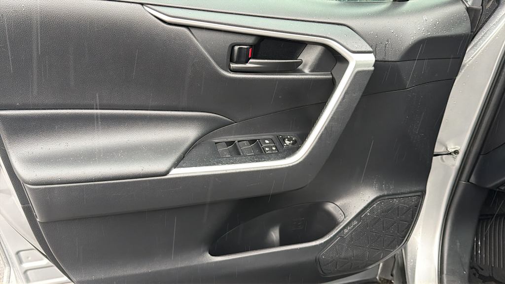 Thumbnail: 2019 Toyota RAV4 - 29