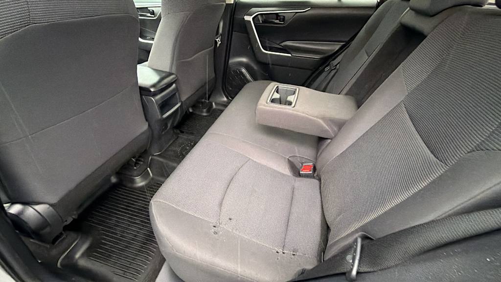 Thumbnail: 2019 Toyota RAV4 - 12