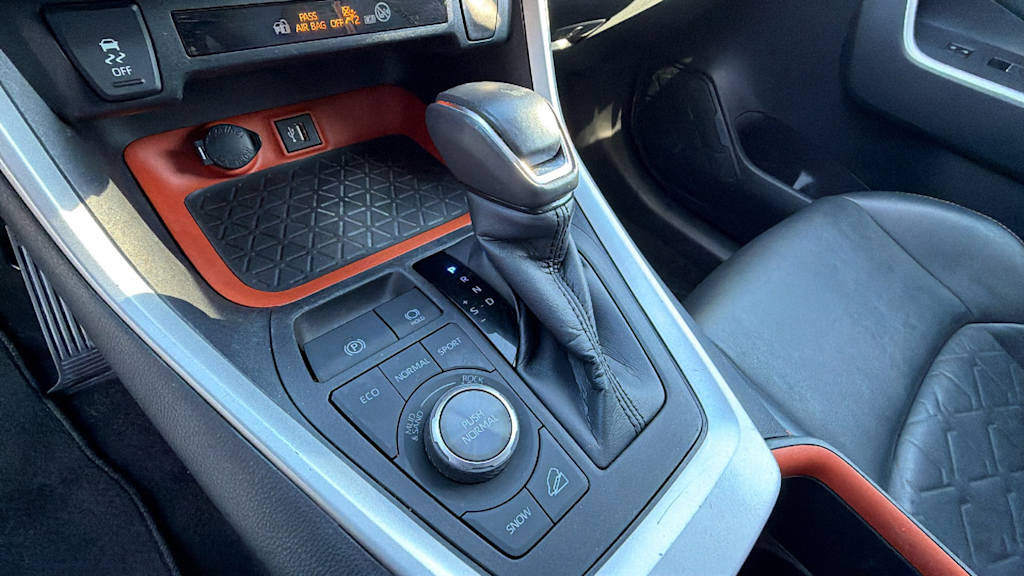 Thumbnail: 2024 Toyota RAV4 - 15