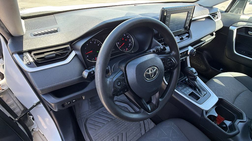 Thumbnail: 2020 Toyota RAV4 - 2