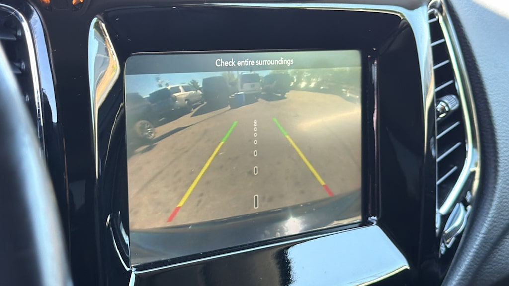 Thumbnail: 2020 Jeep Compass - 23