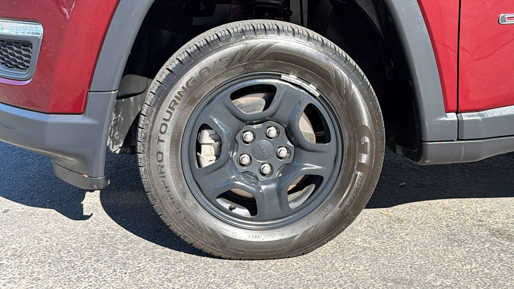 Thumbnail: 2020 Jeep Compass - 8