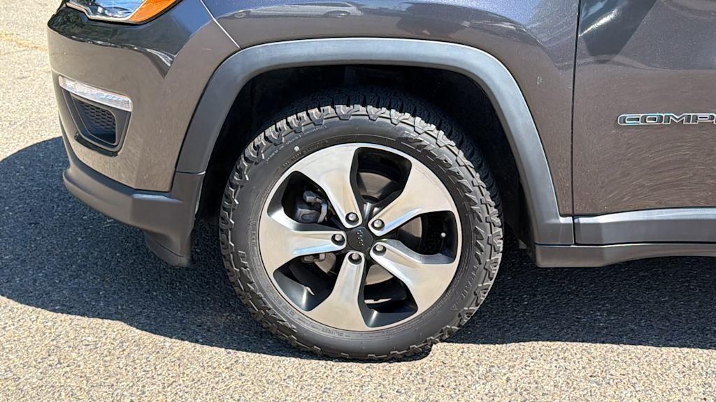 Thumbnail: 2018 Jeep Compass - 8