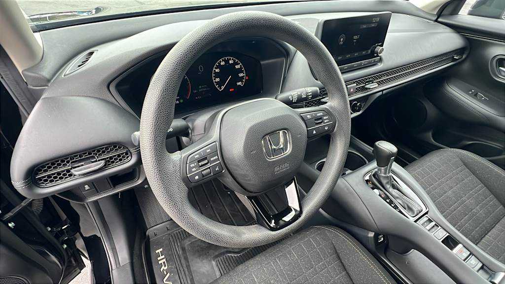 2023 Honda HR-V LX 2