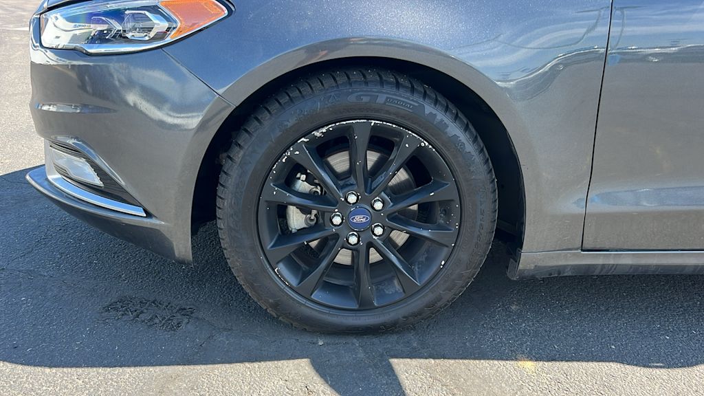 Thumbnail: 2017 Ford Fusion - 8