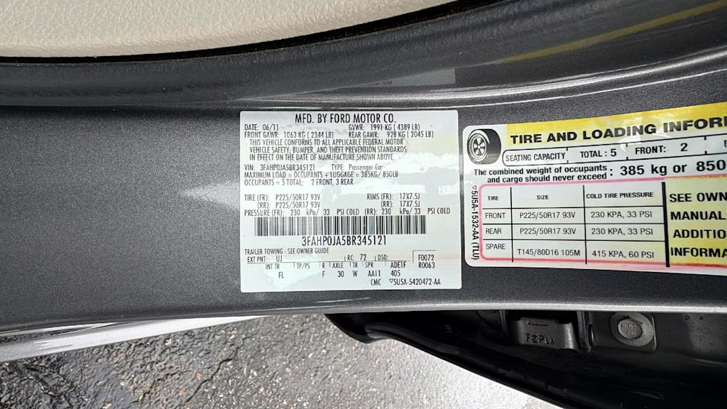 Thumbnail: 2011 Ford Fusion - 18