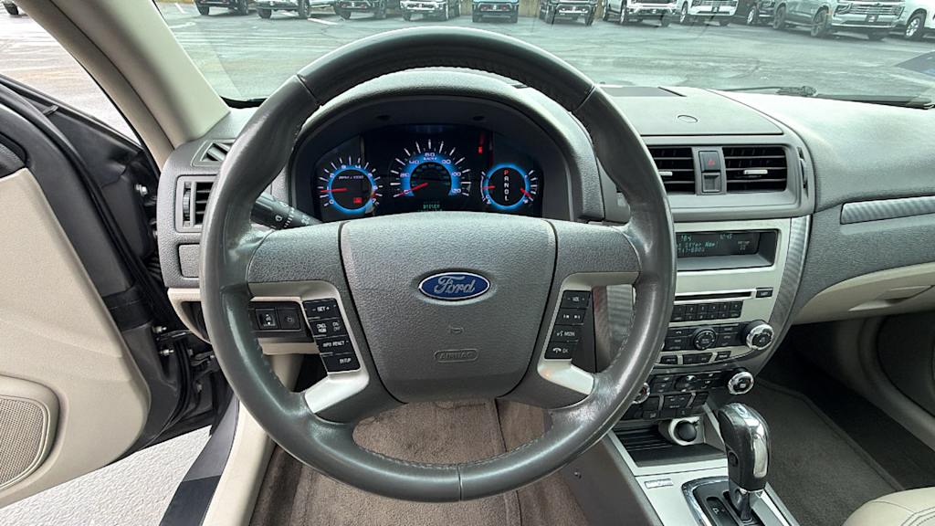Thumbnail: 2011 Ford Fusion - 8