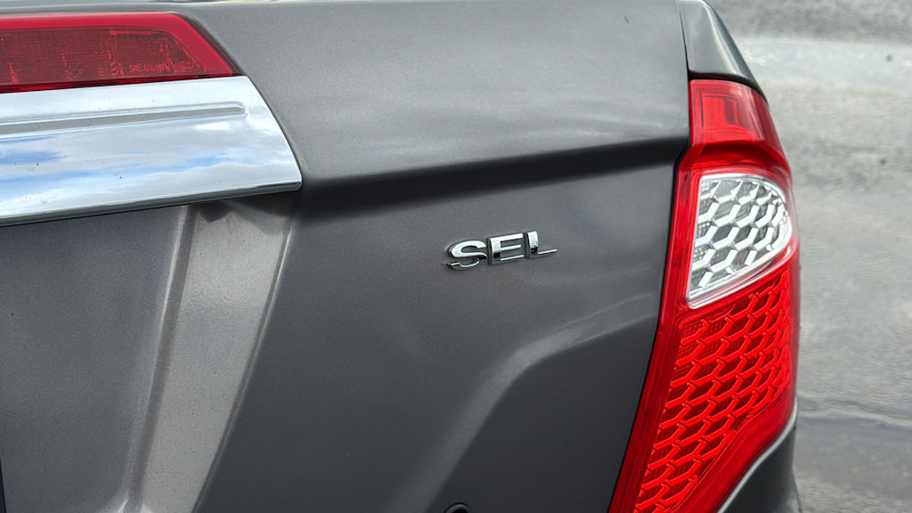 Thumbnail: 2011 Ford Fusion - 30