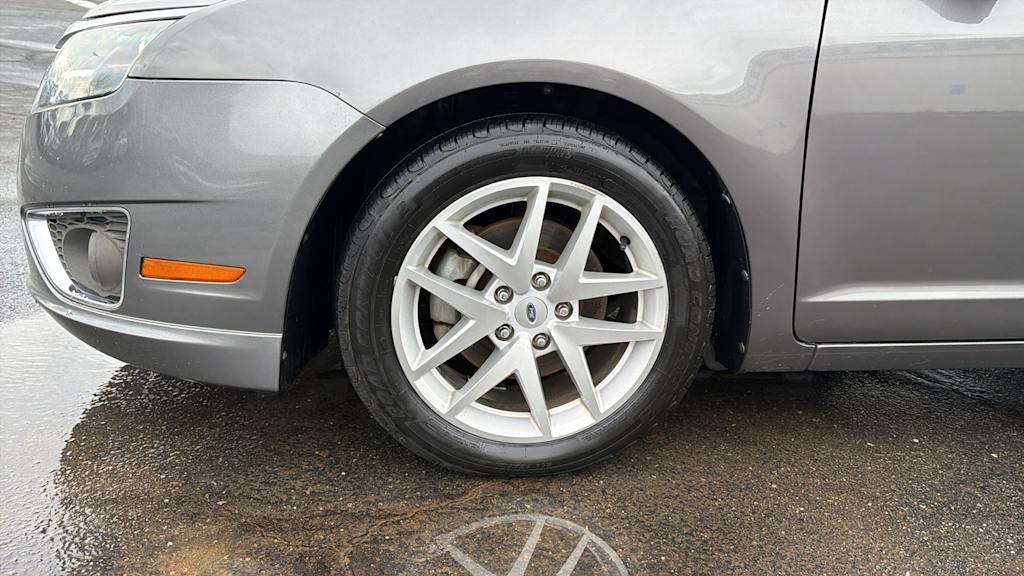 Thumbnail: 2011 Ford Fusion - 7