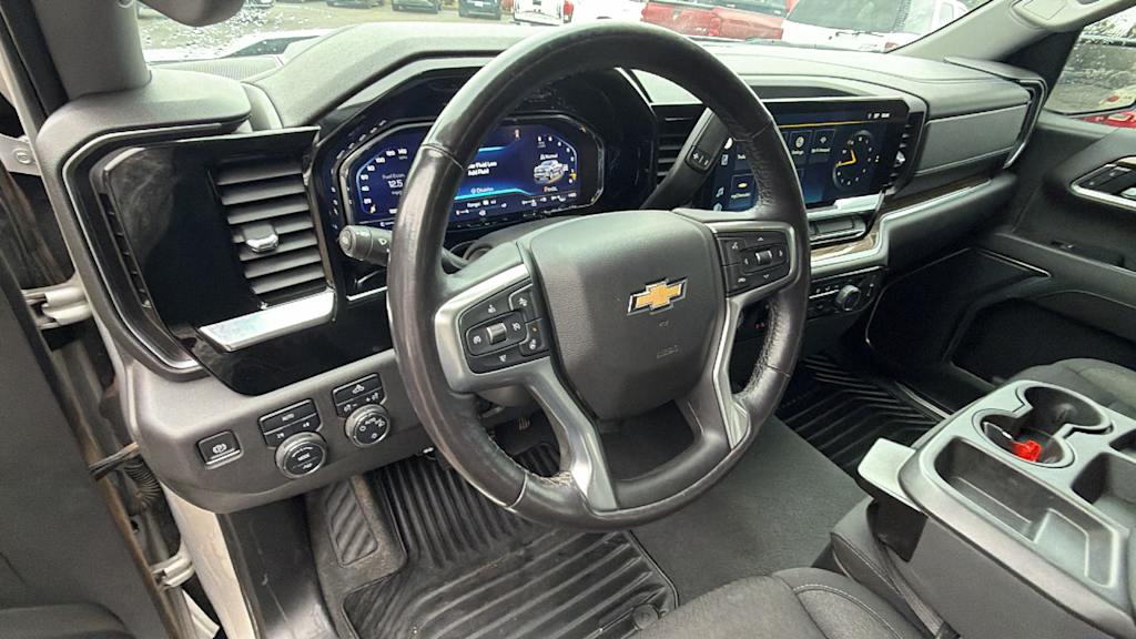 Thumbnail: 2022 Chevrolet Silverado 1500 - 2