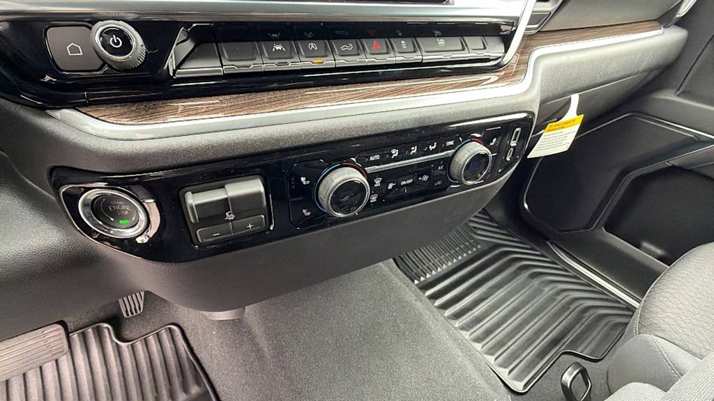 Thumbnail: 2026 Chevrolet Silverado 1500 - 23