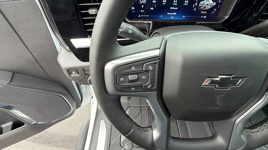 Thumbnail: 2026 Chevrolet Silverado 1500 - 24