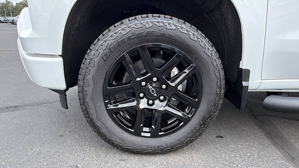 Thumbnail: 2026 Chevrolet Silverado 1500 - 8