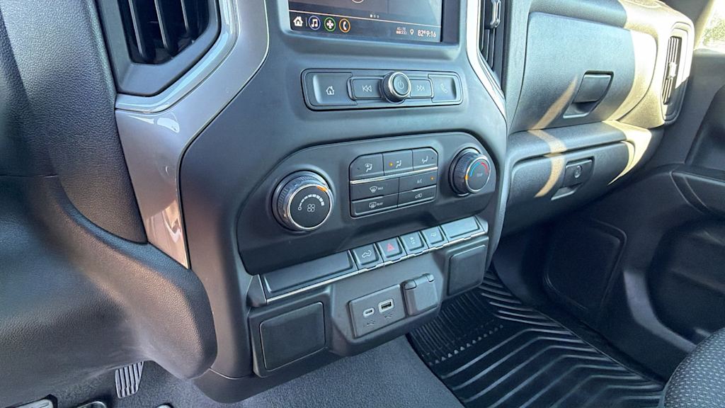 Thumbnail: 2021 Chevrolet Silverado 1500 - 21