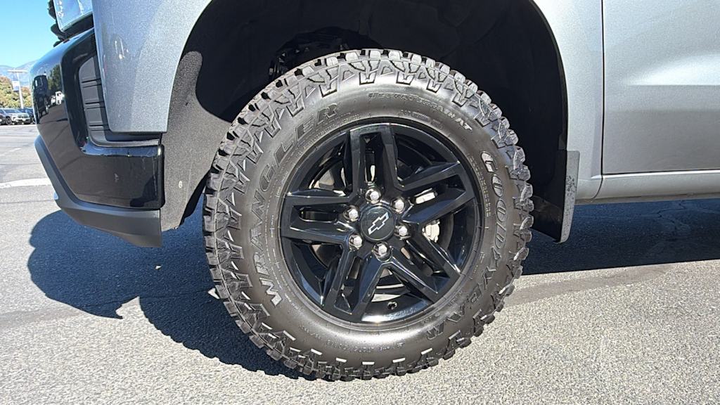 Thumbnail: 2020 Chevrolet Silverado 1500 - 8