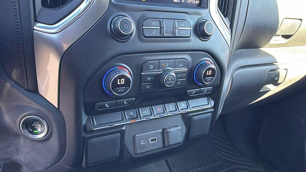 Thumbnail: 2021 Chevrolet Silverado 1500 - 19