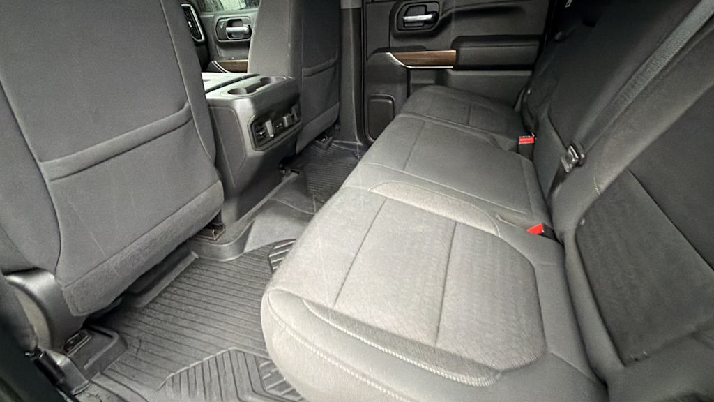 Thumbnail: 2021 Chevrolet Silverado 1500 - 11