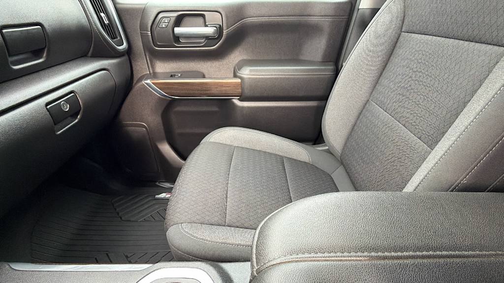 Thumbnail: 2021 Chevrolet Silverado 1500 - 11