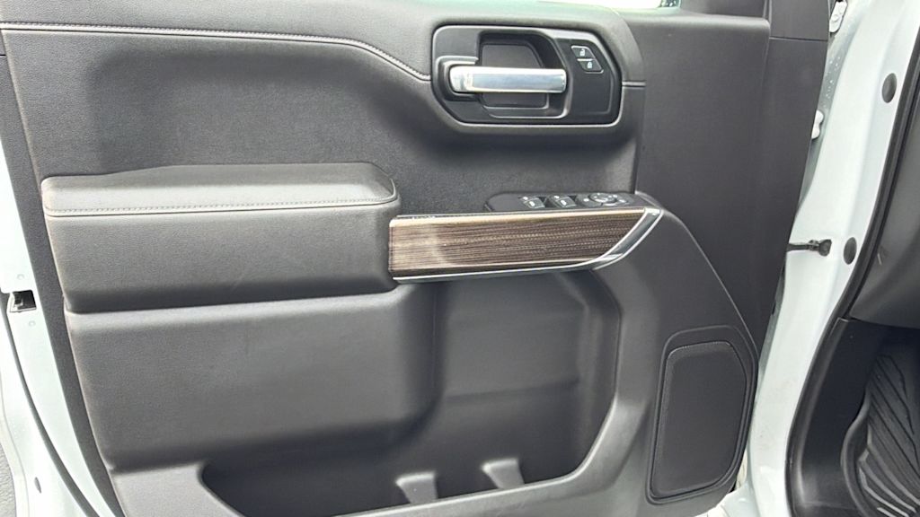 Thumbnail: 2021 Chevrolet Silverado 1500 - 25