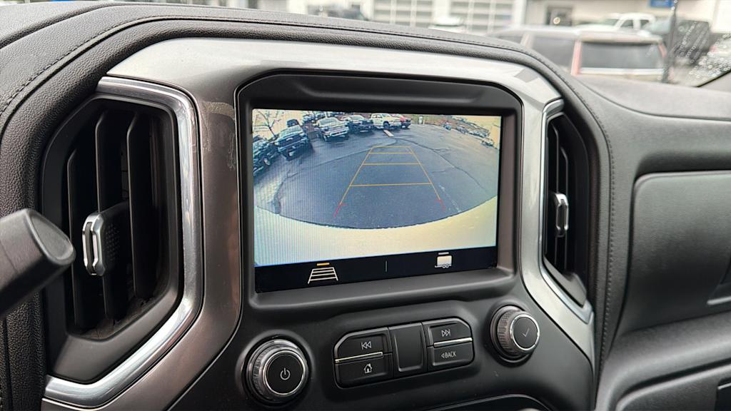 Thumbnail: 2021 Chevrolet Silverado 1500 - 21