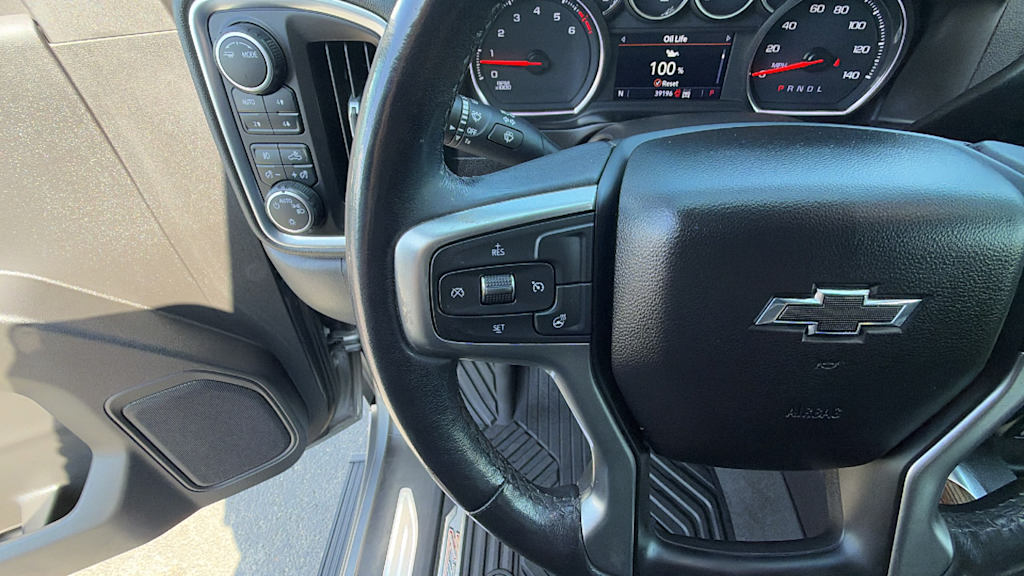 Thumbnail: 2021 Chevrolet Silverado 1500 - 24
